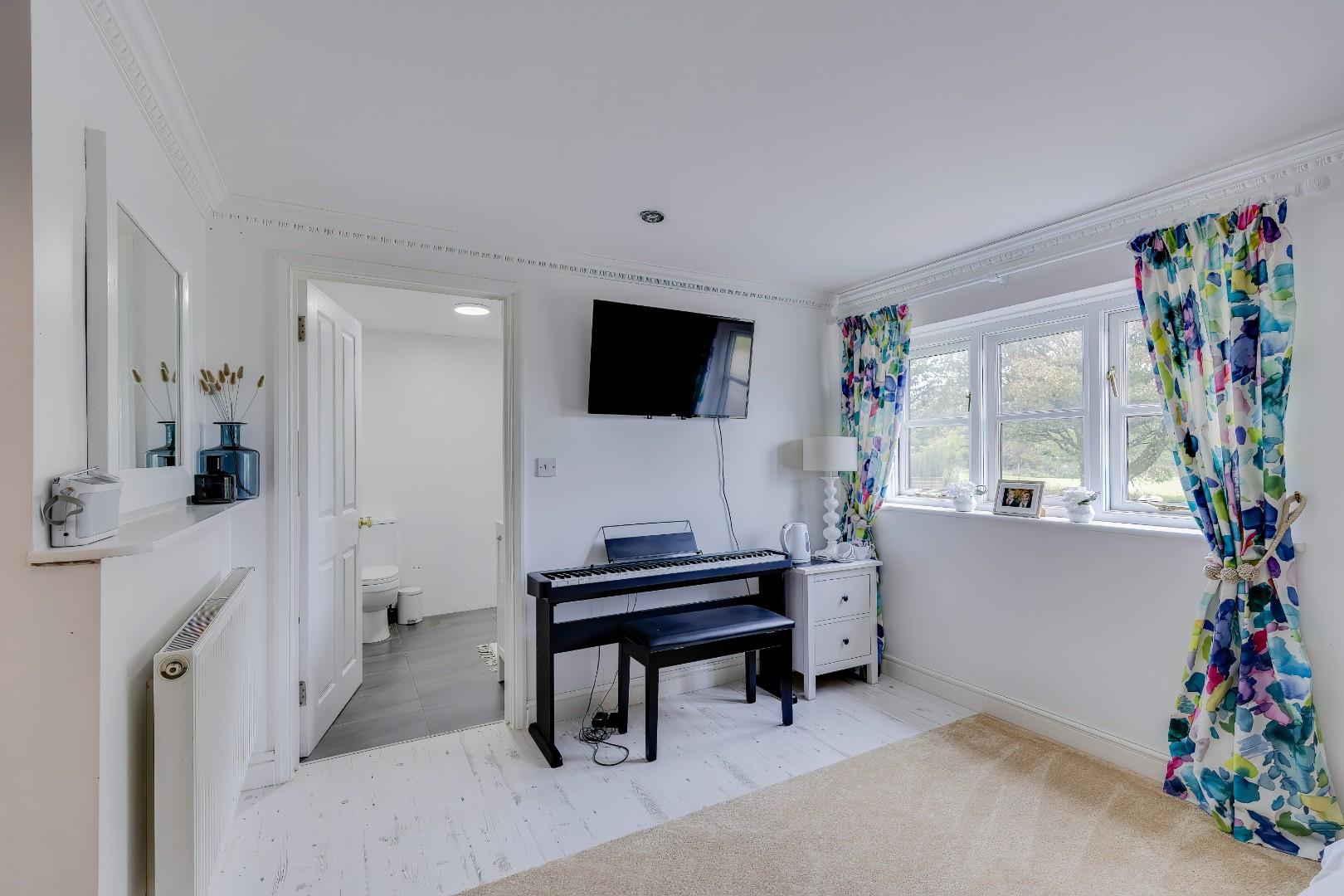 Trem Y Fro, Bonvilston, Vale Of Glamorgan, CF5 6TR